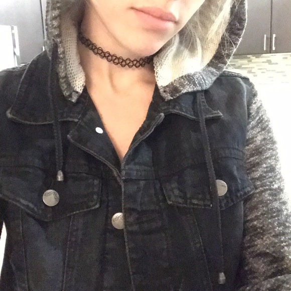Hooded Jean Jacket - Picture 5 of 7